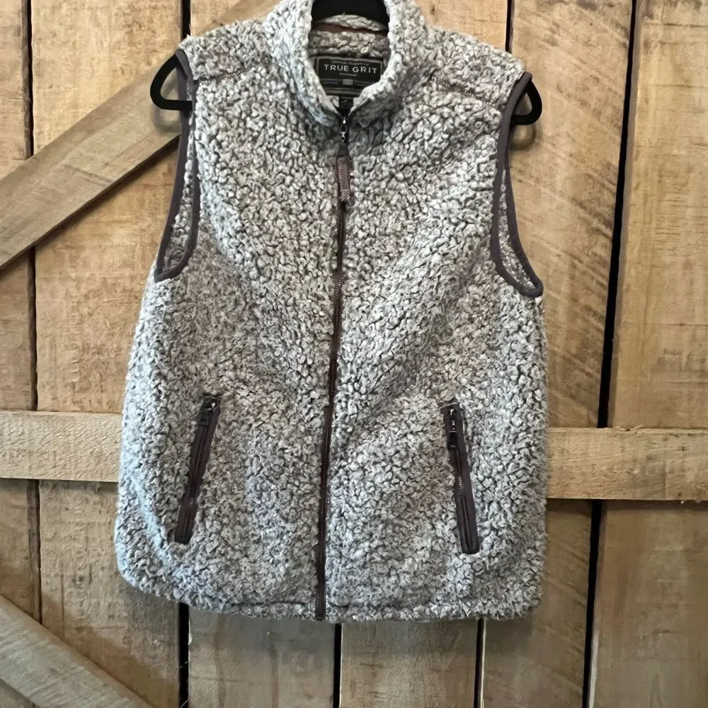 True grit Sherpa vest men’s medium